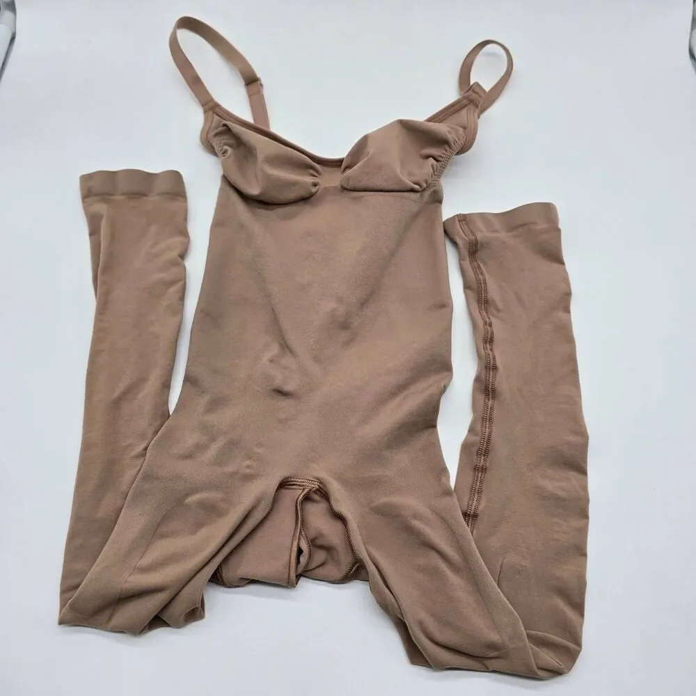 SKIMS Seamless Sculpt Catsuit XS Sienna